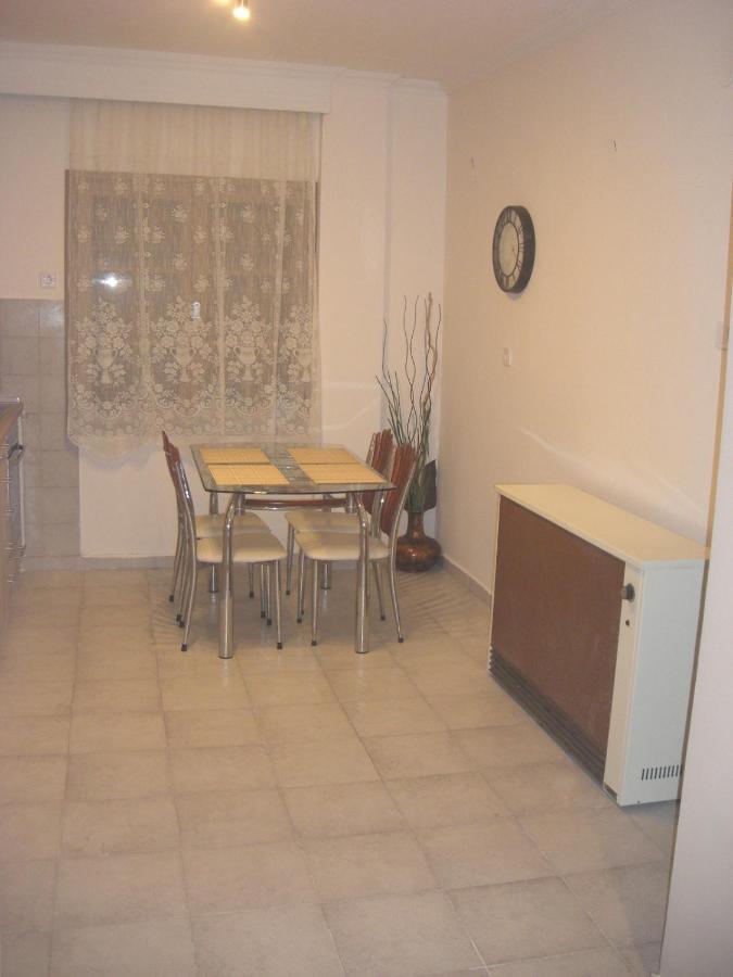Quiet Stay Sykies Center Tesalonika Bagian luar foto