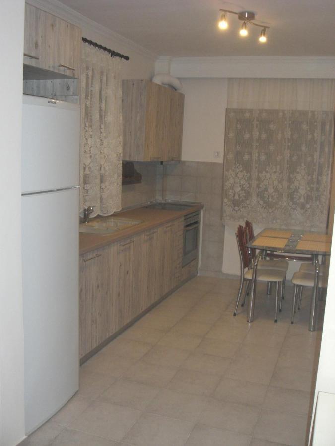 Quiet Stay Sykies Center Tesalonika Bagian luar foto