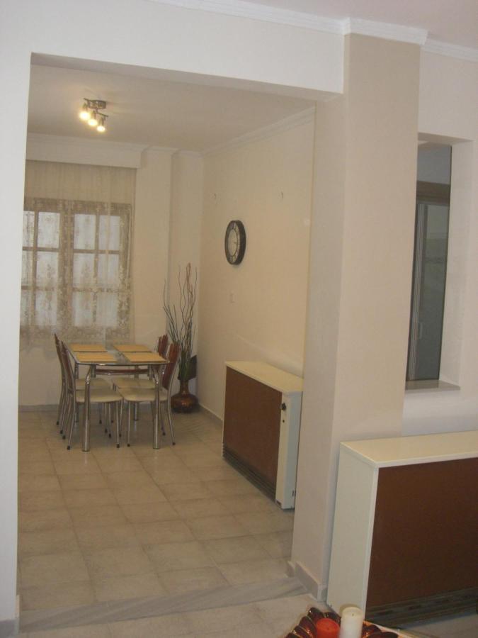 Quiet Stay Sykies Center Tesalonika Bagian luar foto